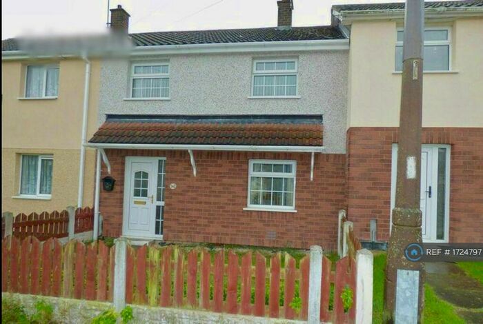 3 Bedroom Terraced House To Rent In Broomhouse Lane, Doncaster, DN12