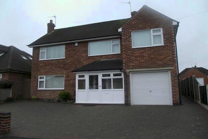 4 Bedroom Detached House To Rent In Wroxham Drive, Nottingham, NG8