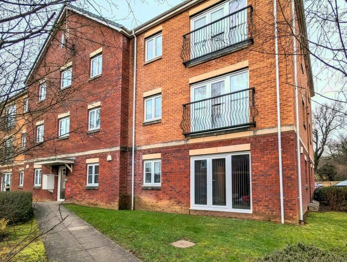 2 Bedroom Apartment To Rent In Meadow Way, Tyla Garw, Pontyclun, CF72