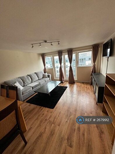 2 Bedroom Flat To Rent In Wallace Street, Glasgow, G5