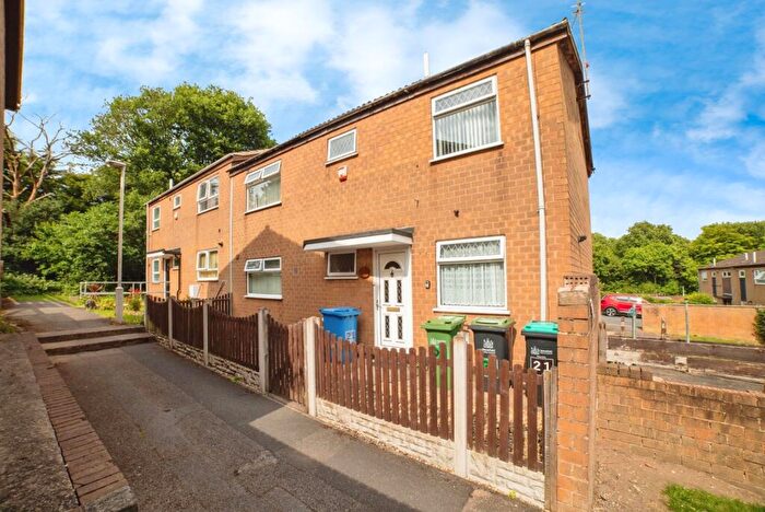 4 Bedroom Semi-Detached House For Sale In Hollington Way, Mansfield, Nottinghamshire, NG18