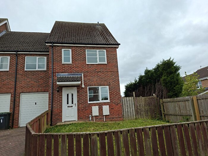 4 Bedroom Semi-Detached House To Rent In Swale Court, Durham, County Durham, DH7