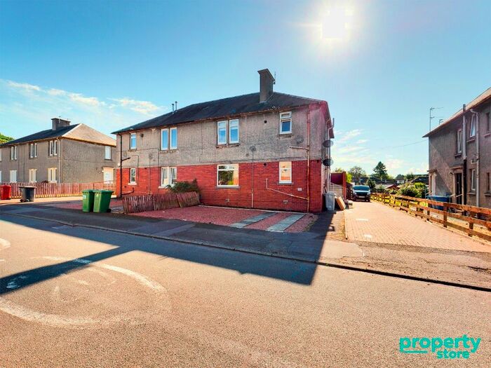 2 Bedroom Flat To Rent In Reed Street, Strathaven, South Lanarkshire, ML10