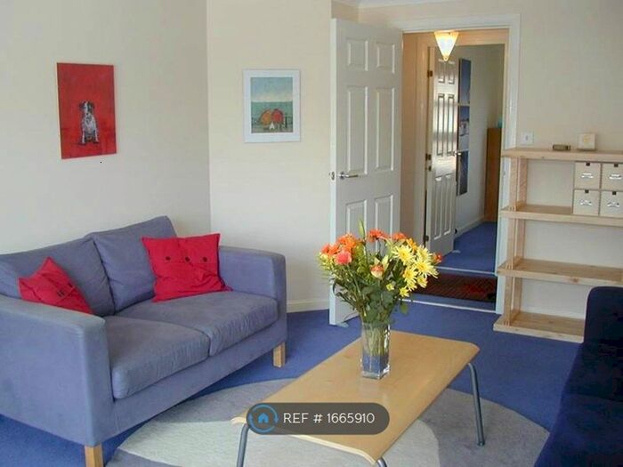 2 Bedroom Flat To Rent In New Century House, Aberdeen, AB11