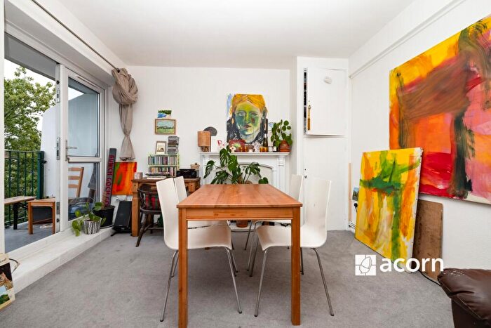 3 Bedroom Flat To Rent In Lambeth Walk London, SE11