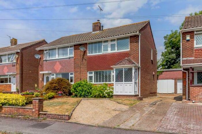 3 Bedroom Semi-Detached House To Rent In Sholing, Southampton, SO19