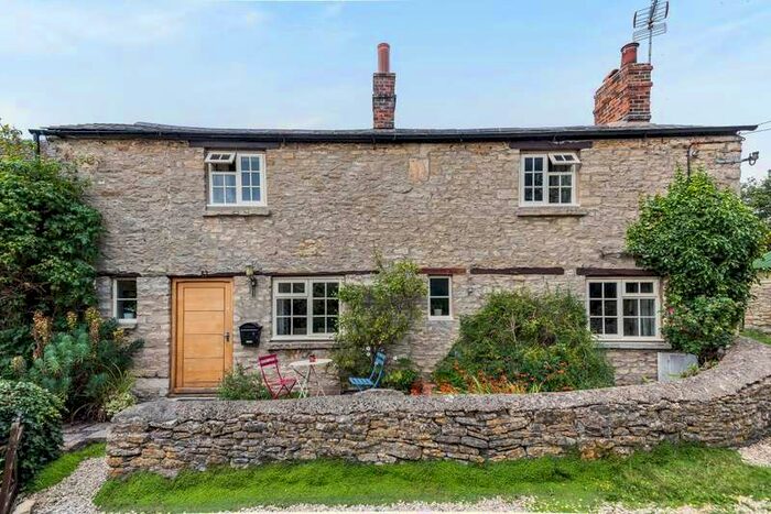2 Bedroom Cottage To Rent In Church Hanborough, Oxfordshire, OX29