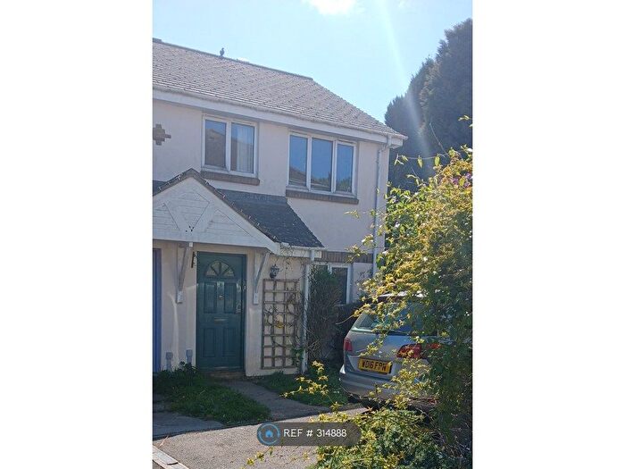 3 Bedroom Semi-Detached House To Rent In Shorts Way, Totnes, TQ9