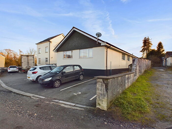 2 Bedroom Semi-Detached Bungalow For Sale In Elizabeth Court, Higher Bugle, PL26
