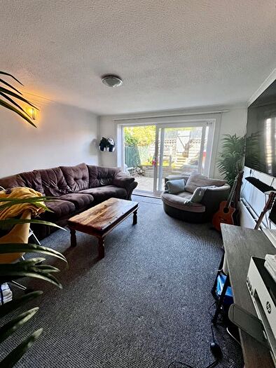2 Bedroom Terraced House For Sale In Lanes End, Totland Bay, PO39