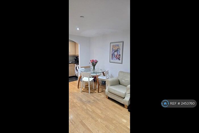 1 Bedroom Flat To Rent In Northampton House, Northampton, NN1