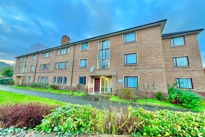 1 Bedroom Flat To Rent In St. Georges Place, Walsall, WS1