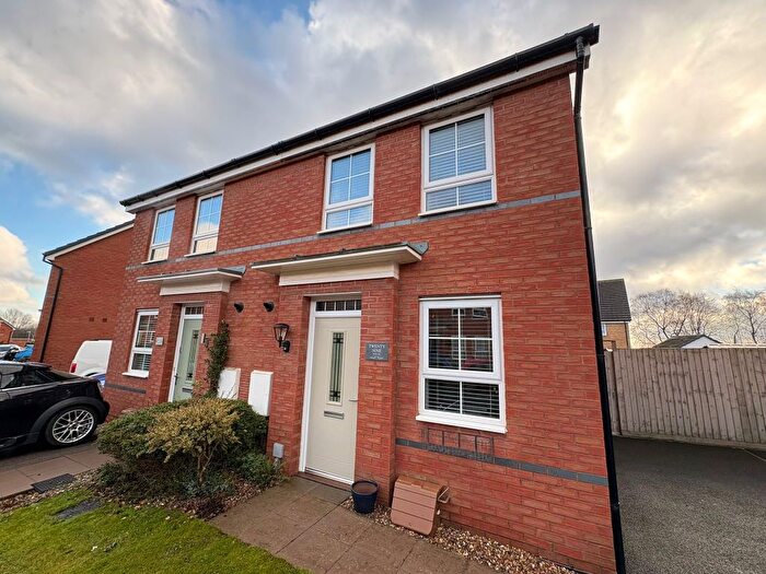 2 Bedroom Property To Rent In Hallum Way, Cannock, WS12