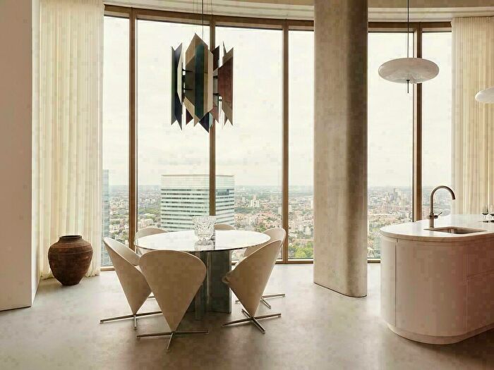 2 Bedroom Penthouse For Sale In Canary Wharf, London, E14