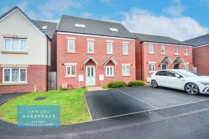 3 Bedroom Semi Detached House For Sale In Joseph Austin Close, Hartshill, Stoke-on-Trent, ST4