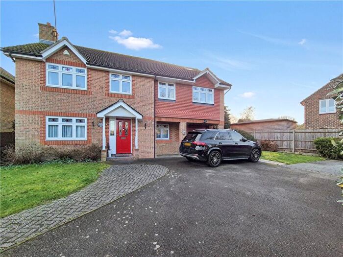6 Bedroom Detached House For Sale In Blackberry Field, Orpington, Kent, BR5