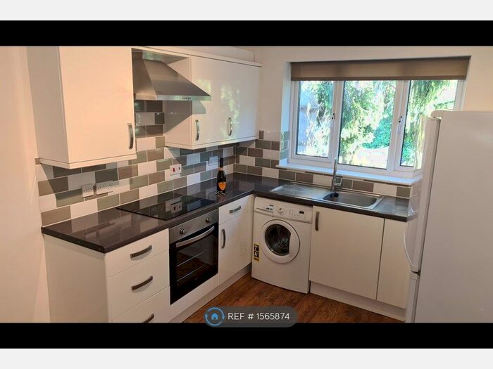 1 Bedroom Flat To Rent In Milton Road, Southampton, SO15
