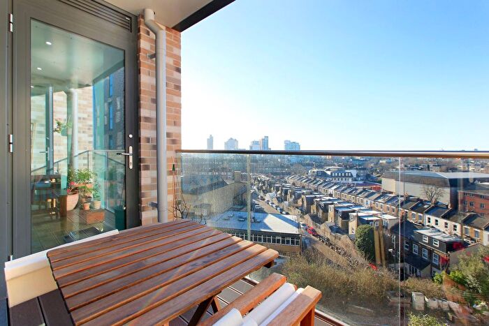 1 Bedroom Flat For Sale In Osiers Road, Wandsworth, SW18