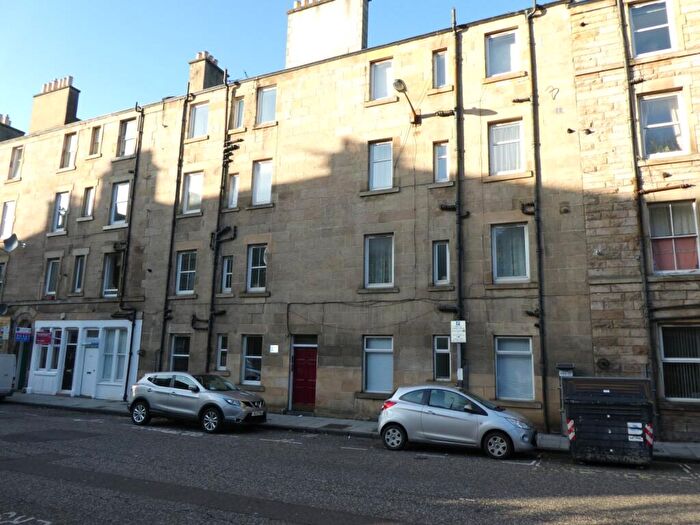 1 Bedroom Flat To Rent In Broughton Road, Edinburgh, EH7