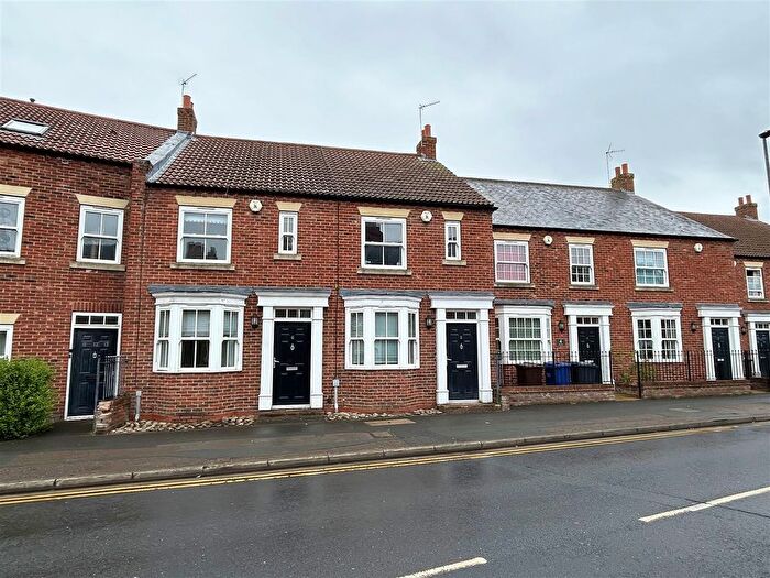 2 Bedroom Terraced House To Rent In Barfoss Place, Selby, YO8