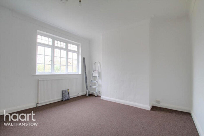 2 Bedroom Maisonette To Rent In Forest Road, London, E17