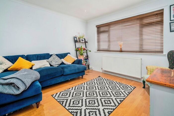 1 Bedroom Flat For Sale In Cecil Road, Hertford, SG13