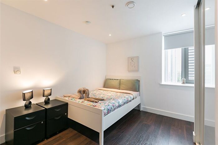 1 Bedroom Flat To Rent In Britannia Point, - Christchurch Road, Colliers Wood, London, SW19