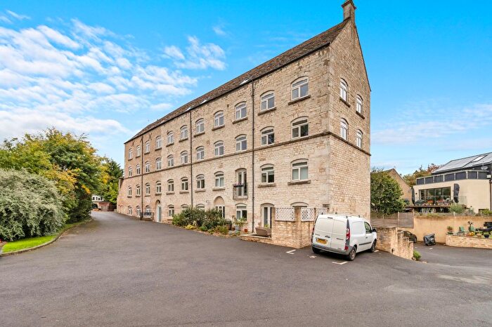 3 Bedroom Flat For Sale In Mill Lane, Avening, Tetbury, Gloucestershire, GL8