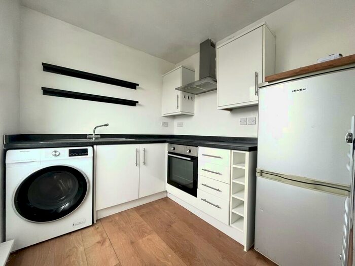 1 Bedroom Flat To Rent In St. Just Place, Etal Lane, NE5