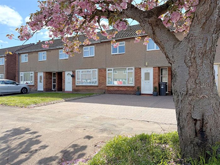 3 Bedroom Property For Sale In Chesford Crescent, Warwick, CV34