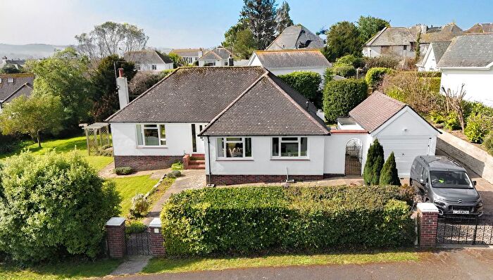 2 Bedroom Bungalow For Sale In Higher Warborough Road, Galmpton, Brixham, TQ5