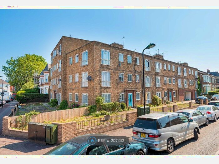1 Bedroom Flat To Rent In Heather Lodge, London, N16
