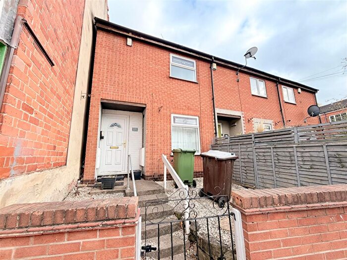 3 Bedroom Terraced House To Rent In Radford Road, Nottingham, NG7