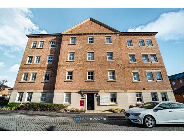 2 Bedroom Flat To Rent In Rainbow Road, Erith, DA8