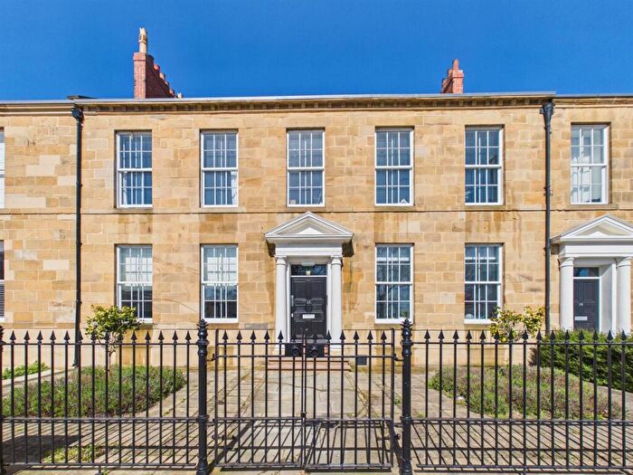 2 Bedroom Apartment For Sale In Northumberland Square, North Shields, NE30