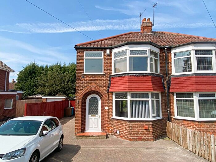 3 Bedroom Semi-Detached House For Sale In Hull Road, Anlaby, Hull, East Riding Of Yorkshire, HU10