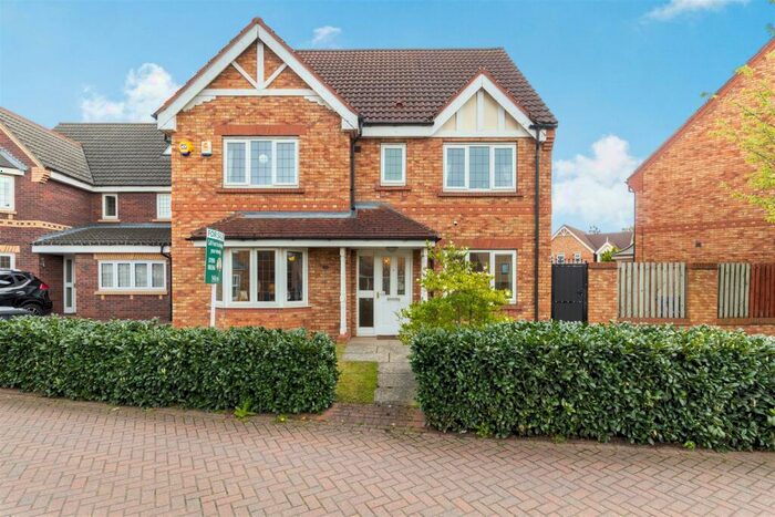 6 Bedroom Detached House To Rent In Kentmere Drive, Lakeside, Doncaster, DN4