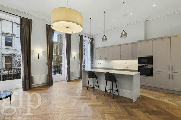 1 Bedroom Flat To Rent In Montague Street, Bloomsbury, WC1B