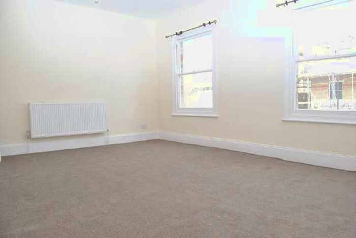 2 Bedroom End Of Terrace House To Rent In Carden Road, Nunhead, SE15