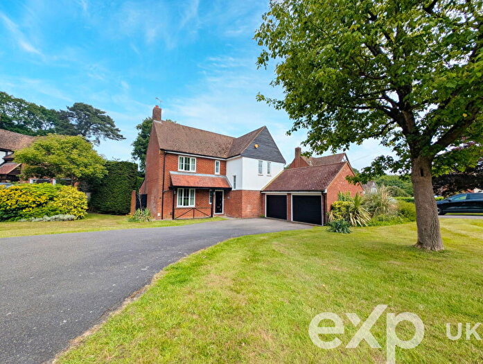 4 Bedroom Detached House For Sale In Meteor Road, West Malling, ME19