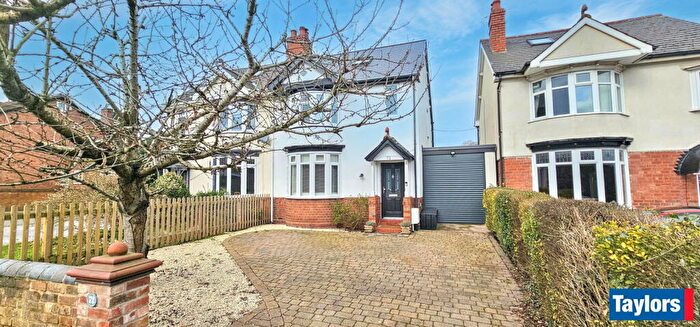 3 Bedroom Semi Detached House For Sale In Meddins Lane, Kinver, Stourbridge, DY7