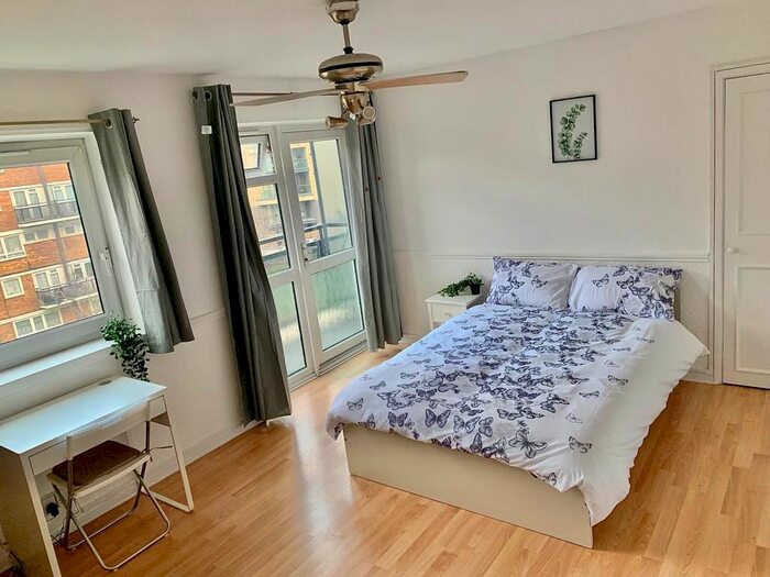 2 Bedroom Flat To Rent In Fendall Street, London, SE1