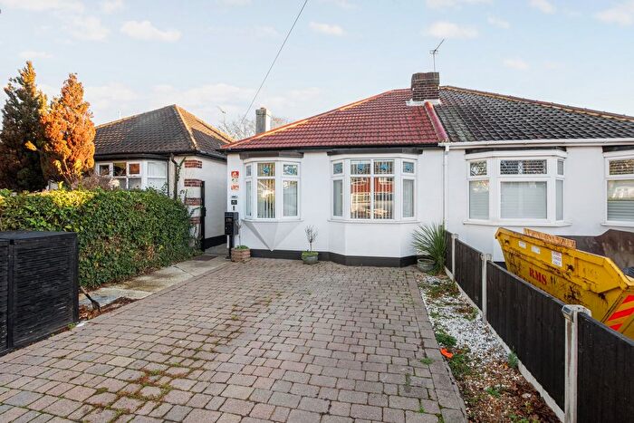 2 Bedroom Semi Detached Bungalow For Sale In Queenswood Road, Sidcup, DA15