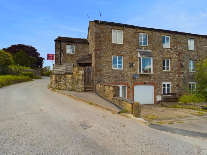 5 Bedroom Town House To Rent In Goffa Mill, Gargrave, BD23