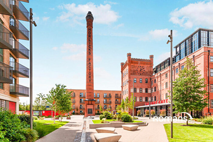 1 Bedroom Flat To Rent In Memorial Avenue, Slough, Berkshire, SL1