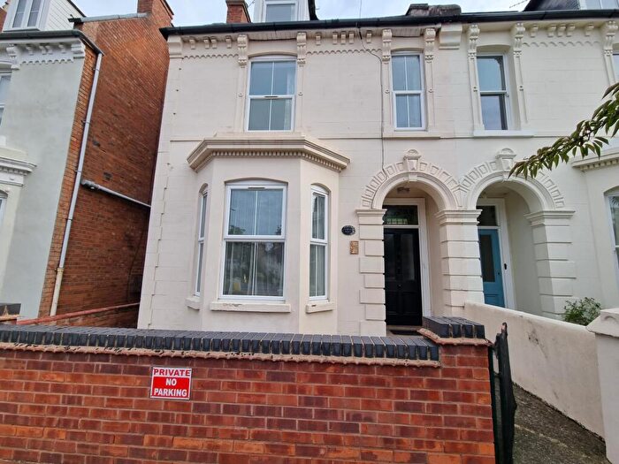 7 Bedroom Terraced House To Rent In Radford Road, Leamington Spa, CV31