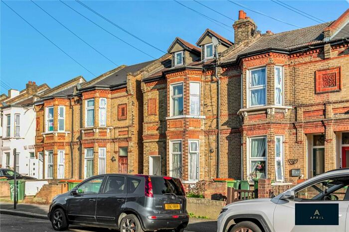 1 Bedroom Apartment To Rent In Disraeli Road, London, E7