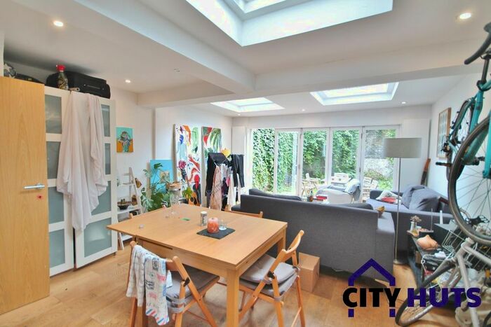 5 Bedroom Terraced House To Rent In Mayton Street, London, N7