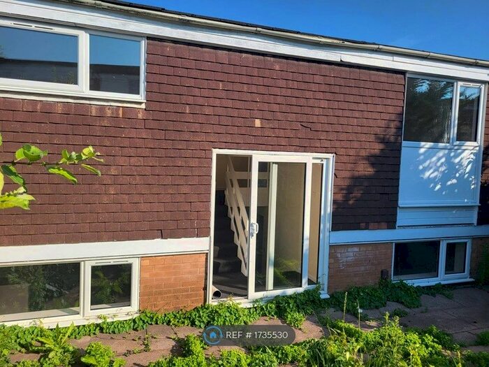 3 Bedroom Terraced House To Rent In Summerhill, Sutton Hill, Telford, TF7