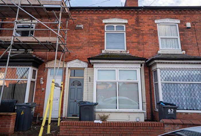3 Bedroom Terraced House For Sale In Harvey Road, Birmingham, B26